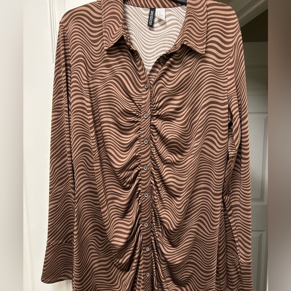 H&M Draped Shirt Dress – Brown Wave Pattern – XXL - Picture 7 of 13